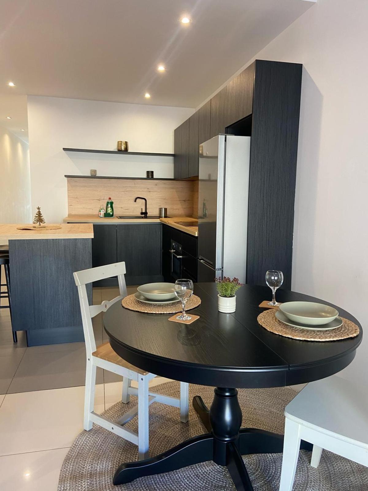 Apartment With Side Seaviews Sliema