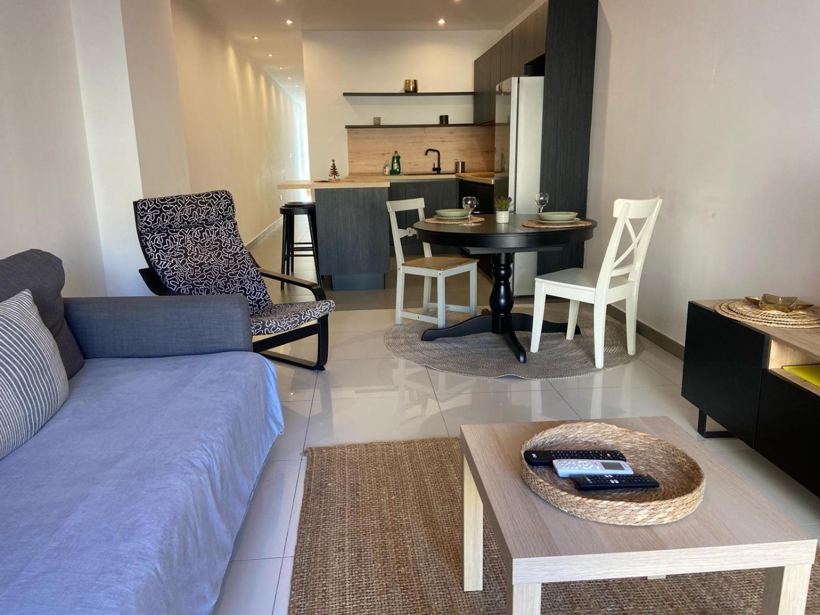 With Side Seaviews Appartamento Sliema