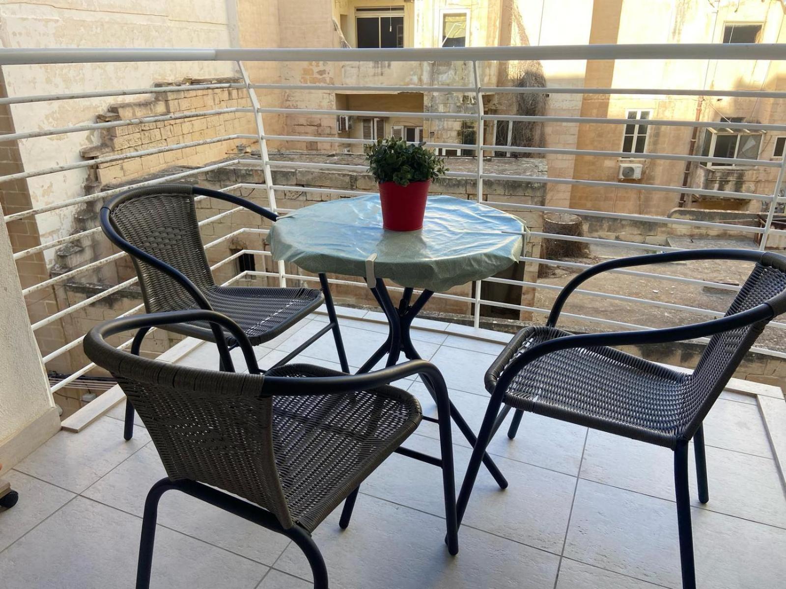 Apartament With Side Seaviews *