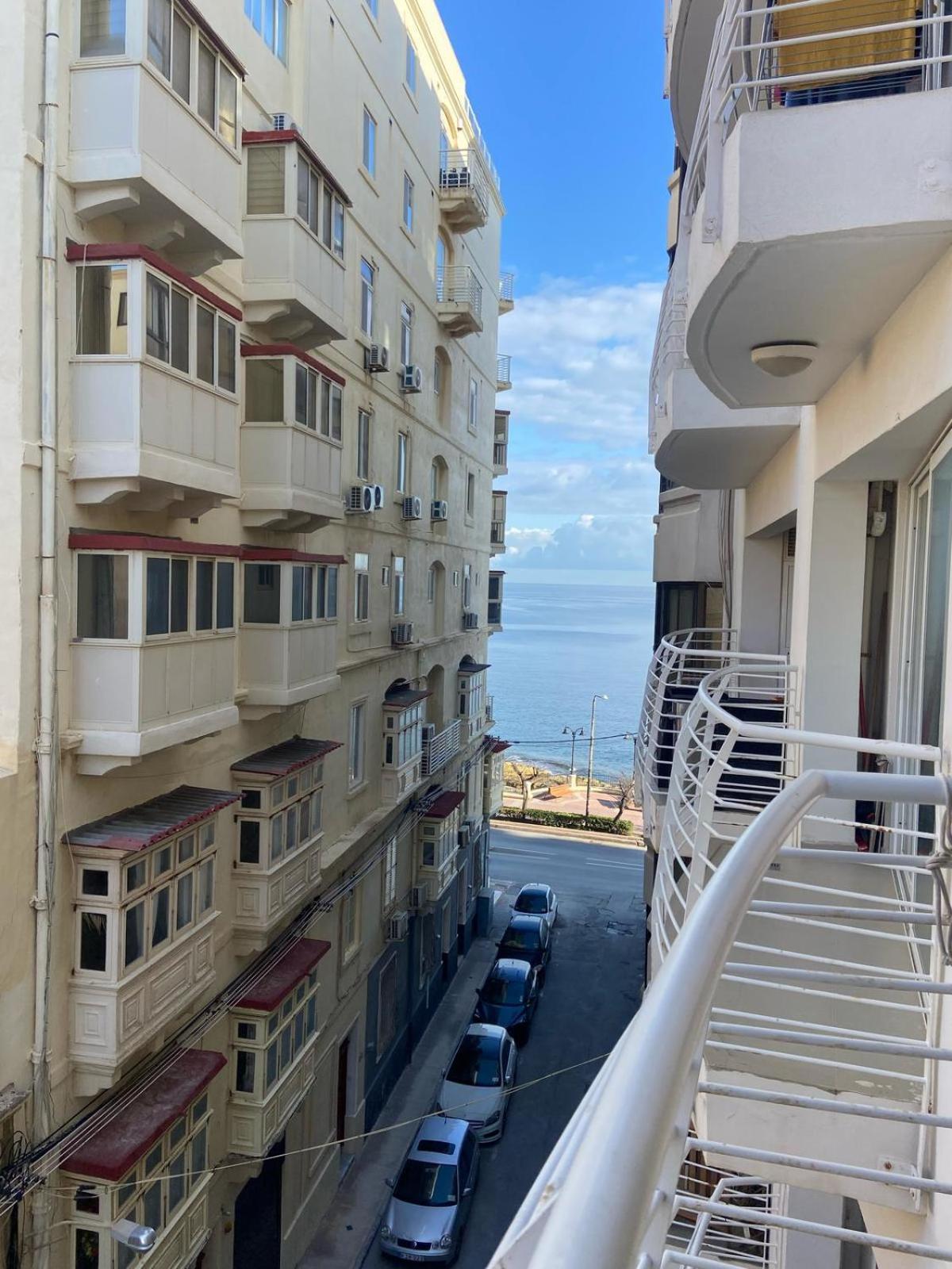 With Side Seaviews